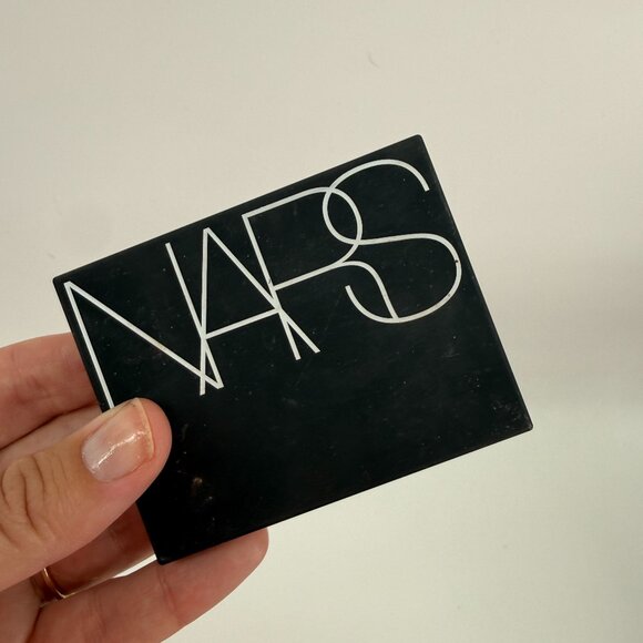 NARS Light Reflecting Setting Powder Sunstone-Pressed Makeup - Picture 1 of 8